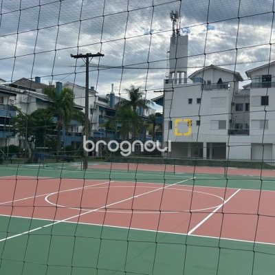 Apartamento com 270m², 4 quartos (sendo 2 suítes), 3 garagens, no bairro Ingleses em Florianópolis