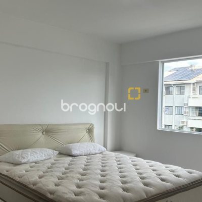 Apartamento com 270m², 4 quartos (sendo 2 suítes), 3 garagens, no bairro Ingleses em Florianópolis