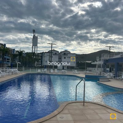 Apartamento com 270m², 4 quartos (sendo 2 suítes), 3 garagens, no bairro Ingleses em Florianópolis