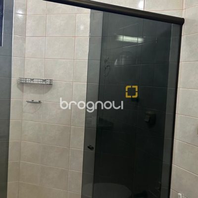 Apartamento com 270m², 4 quartos (sendo 2 suítes), 3 garagens, no bairro Ingleses em Florianópolis