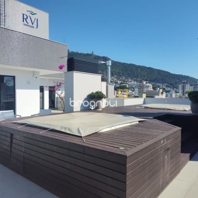Apartamento com 63m², 2 quartos (sendo 1 suíte), 1 garagem, no bairro Trindade em Florianópolis