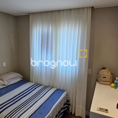 Apartamento com 63m², 2 quartos (sendo 1 suíte), 1 garagem, no bairro Trindade em Florianópolis