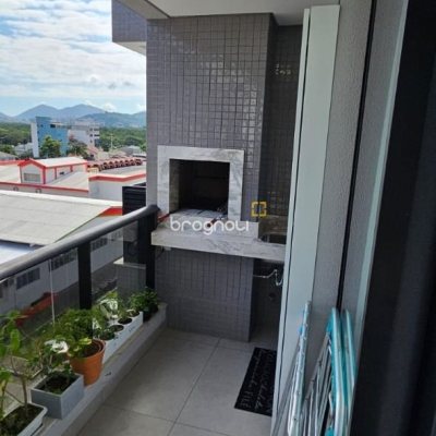 Apartamento com 63m², 2 quartos (sendo 1 suíte), 1 garagem, no bairro Trindade em Florianópolis
