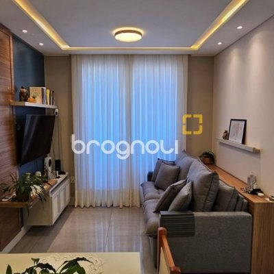 Apartamento com 63m², 2 quartos (sendo 1 suíte), 1 garagem, no bairro Trindade em Florianópolis