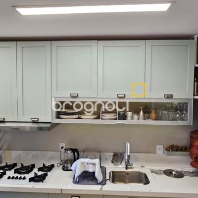 Apartamento com 63m², 2 quartos (sendo 1 suíte), 1 garagem, no bairro Trindade em Florianópolis