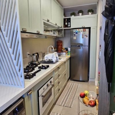 Apartamento com 63m², 2 quartos (sendo 1 suíte), 1 garagem, no bairro Trindade em Florianópolis