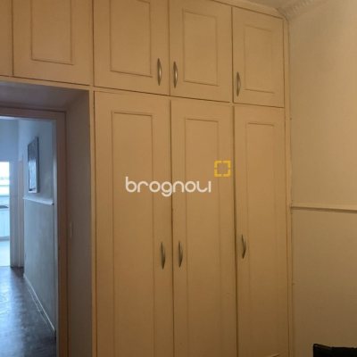 Apartamento com 176m², 4 quartos (sendo 1 suíte), 1 garagem, no bairro Centro em Florianópolis