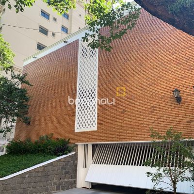 Apartamento com 176m², 4 quartos (sendo 1 suíte), 1 garagem, no bairro Centro em Florianópolis