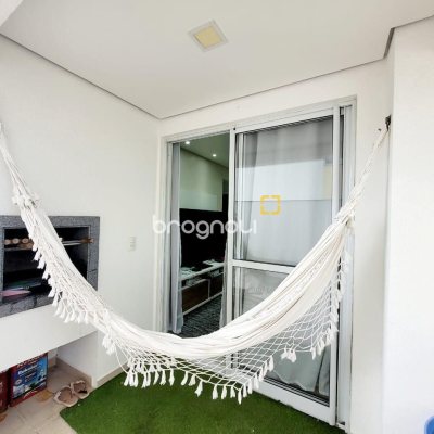 Apartamento com 173m², 2 quartos (sendo 1 suíte), 1 garagem, no bairro Areias em São José