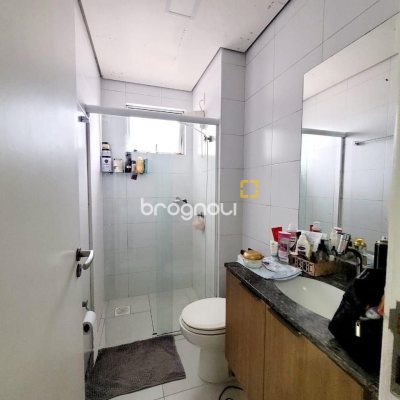 Apartamento com 173m², 2 quartos (sendo 1 suíte), 1 garagem, no bairro Areias em São José