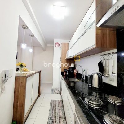 Apartamento com 173m², 2 quartos (sendo 1 suíte), 1 garagem, no bairro Areias em São José