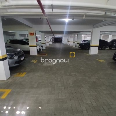 Apartamento com 76m², 2 quartos (sendo 1 suíte), 1 garagem, no bairro Bela Vista em São José