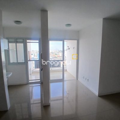 Apartamento com 76m², 2 quartos (sendo 1 suíte), 1 garagem, no bairro Bela Vista em São José