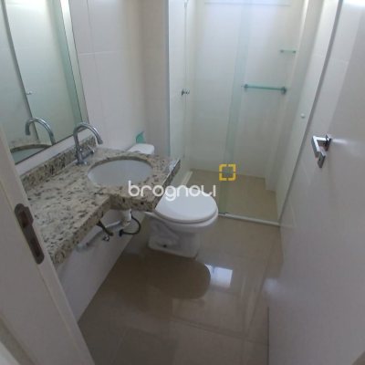 Apartamento com 76m², 2 quartos (sendo 1 suíte), 1 garagem, no bairro Bela Vista em São José
