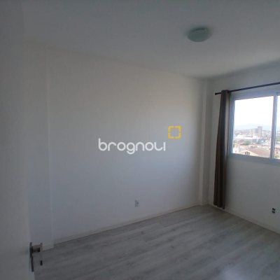 Apartamento com 76m², 2 quartos (sendo 1 suíte), 1 garagem, no bairro Bela Vista em São José