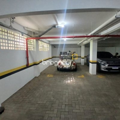 Apartamento com 76m², 2 quartos (sendo 1 suíte), 1 garagem, no bairro Bela Vista em São José