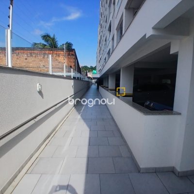Apartamento com 76m², 2 quartos (sendo 1 suíte), 1 garagem, no bairro Bela Vista em São José