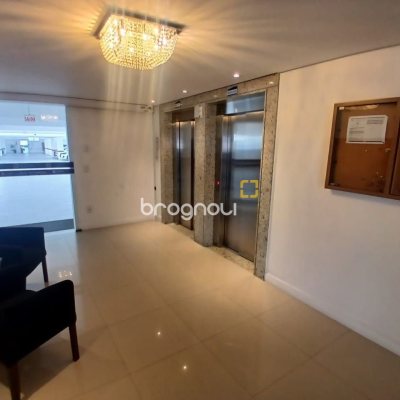 Apartamento com 76m², 2 quartos (sendo 1 suíte), 1 garagem, no bairro Bela Vista em São José