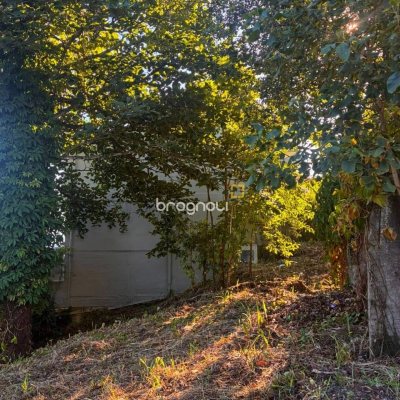 Terreno com 863m², no bairro João Paulo em Florianópolis