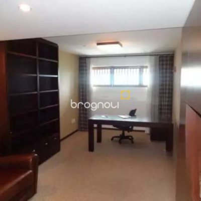 Casa com 542m², 3 quartos (sendo 3 suítes), 4 garagens, no bairro Itaguaçu em Florianópolis