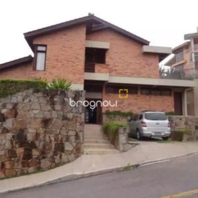 Casa com 542m², 3 quartos (sendo 3 suítes), 4 garagens, no bairro Itaguaçu em Florianópolis