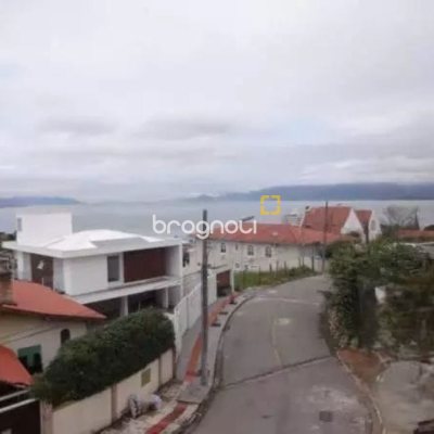 Casa com 542m², 3 quartos (sendo 3 suítes), 4 garagens, no bairro Itaguaçu em Florianópolis