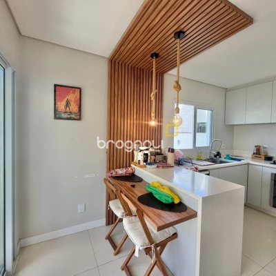 Casa com 124m², 3 quartos (sendo 3 suítes), 2 garagens, no bairro Cachoeira do Bom Jesus em Florianópolis