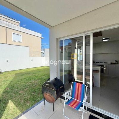 Casa com 124m², 3 quartos (sendo 3 suítes), 2 garagens, no bairro Cachoeira do Bom Jesus em Florianópolis
