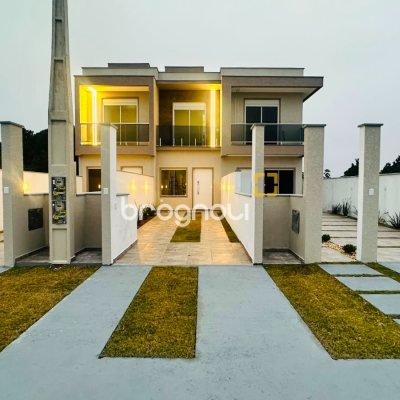 Casa com 120m², 2 quartos (sendo 2 suítes), 2 garagens, no bairro Rio Vermelho em Florianópolis