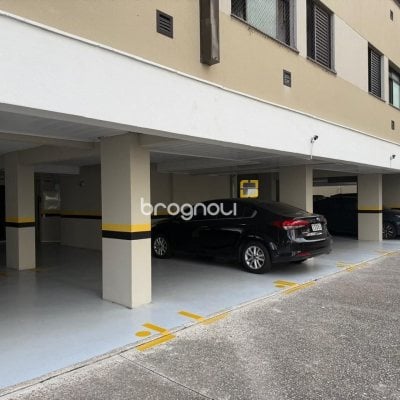 Apartamento com 123m², 3 quartos (sendo 1 suíte), 1 garagem, no bairro Centro em Florianópolis