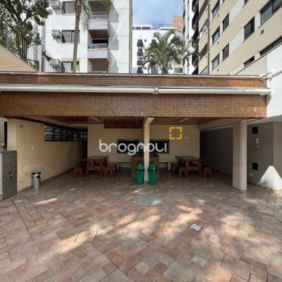 Apartamento com 123m², 3 quartos (sendo 1 suíte), 1 garagem, no bairro Centro em Florianópolis