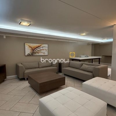 Apartamento com 123m², 3 quartos (sendo 1 suíte), 1 garagem, no bairro Centro em Florianópolis