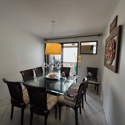 Apartamento com 123m², 3 quartos (sendo 1 suíte), 1 garagem, no bairro Centro em Florianópolis