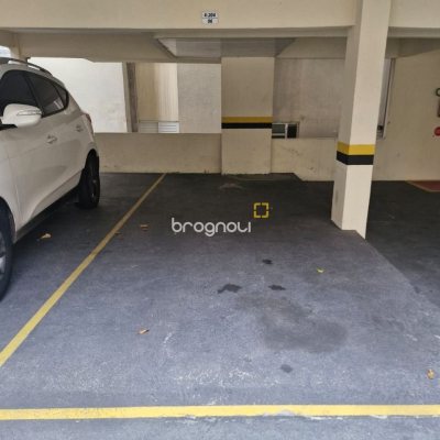Apartamento com 74m², 3 quartos, 1 garagem, no bairro Capoeiras em Florianópolis