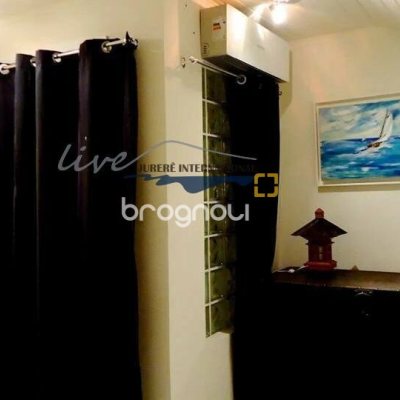 Cobertura com 220m², 3 quartos (sendo 2 suítes), 2 garagens, no bairro Jurerê Internacional em Florianópolis