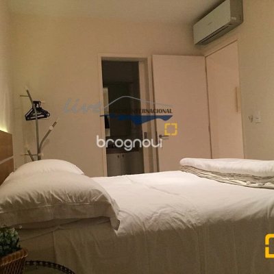 Cobertura com 220m², 3 quartos (sendo 2 suítes), 2 garagens, no bairro Jurerê Internacional em Florianópolis