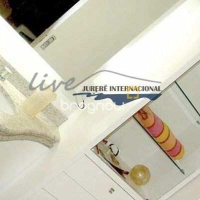 Cobertura com 220m², 3 quartos (sendo 2 suítes), 2 garagens, no bairro Jurerê Internacional em Florianópolis