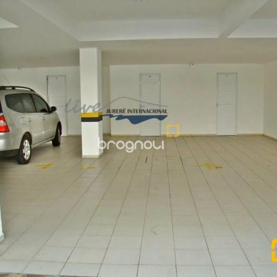 Cobertura com 220m², 3 quartos (sendo 2 suítes), 2 garagens, no bairro Jurerê Internacional em Florianópolis