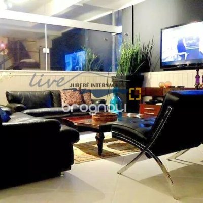 Cobertura com 220m², 3 quartos (sendo 2 suítes), 2 garagens, no bairro Jurerê Internacional em Florianópolis