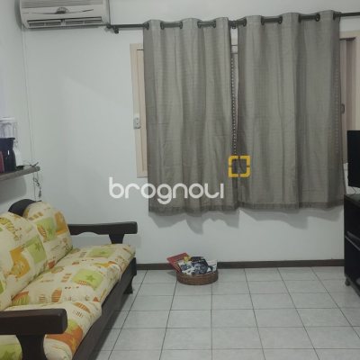 Cobertura com 108m², 2 quartos (sendo 1 suíte), 2 garagens, no bairro Jurerê Internacional em Florianópolis