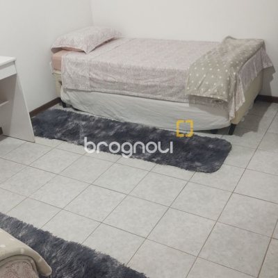 Cobertura com 108m², 2 quartos (sendo 1 suíte), 2 garagens, no bairro Jurerê Internacional em Florianópolis
