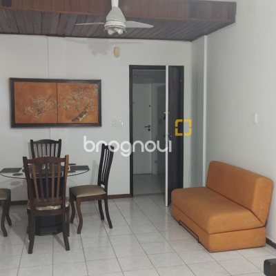 Cobertura com 108m², 2 quartos (sendo 1 suíte), 2 garagens, no bairro Jurerê Internacional em Florianópolis