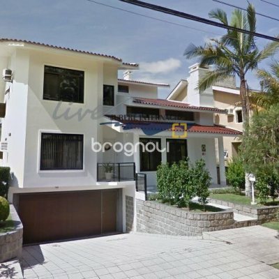 Casa com 481m², 5 quartos (sendo 5 suítes), 4 garagens, no bairro Jurerê Internacional em Florianópolis