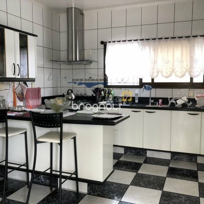Casa com 481m², 5 quartos (sendo 5 suítes), 4 garagens, no bairro Jurerê Internacional em Florianópolis