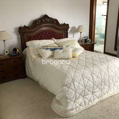 Casa com 481m², 5 quartos (sendo 5 suítes), 4 garagens, no bairro Jurerê Internacional em Florianópolis