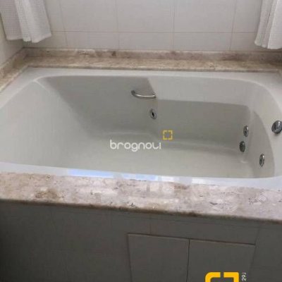Casa com 450m², 5 quartos (sendo 4 suítes), 3 garagens, no bairro Jurerê Internacional em Florianópolis