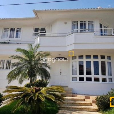 Casa com 450m², 5 quartos (sendo 4 suítes), 3 garagens, no bairro Jurerê Internacional em Florianópolis