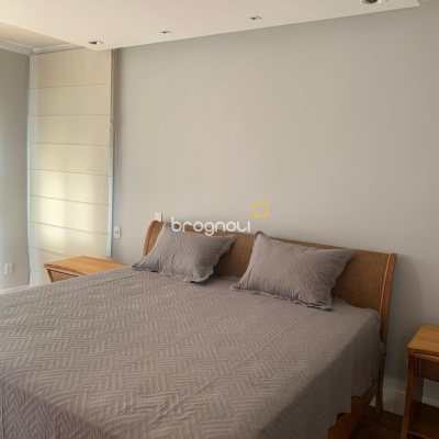 Casa com 370m², 5 quartos (sendo 2 suítes), 2 garagens, no bairro Jurerê Internacional em Florianópolis