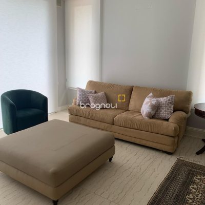 Casa com 370m², 5 quartos (sendo 2 suítes), 2 garagens, no bairro Jurerê Internacional em Florianópolis