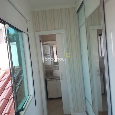 Casa com 380m², 5 quartos (sendo 4 suítes), 2 garagens, no bairro Jurerê Internacional em Florianópolis